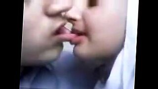 mother and daughter kissing e spit in mouth