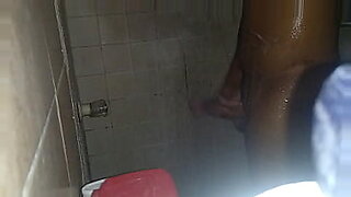 2 grosse cochone en web cam