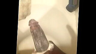 homemade struggles with big dick in pussy