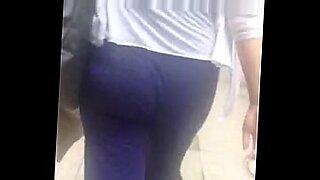 jiggle booty walking vpl candid