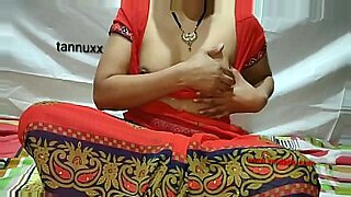 hair long and red sari aunty sex videod