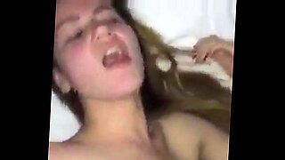 wife lets tons cum in her pussy and get pregnant