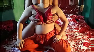 seducing my desi college girlfriend for sex