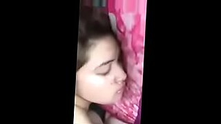 indan small gril sex