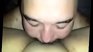 boob dangle video