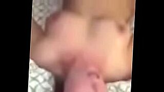 pizza delivery boy fucked hot blonde and filled her pussy with