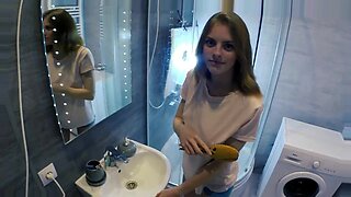 girls from paid fuck team share cumshot in a kitchen
