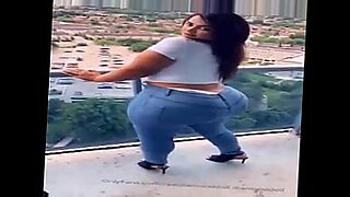 big asses bouncing to hip hop music video